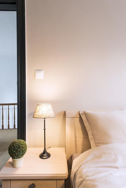 Well Thirteen By Romy&Travis Brugge Kamer foto